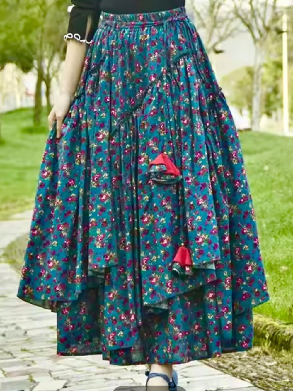 Vintage Floral linen multi-layered Skirt